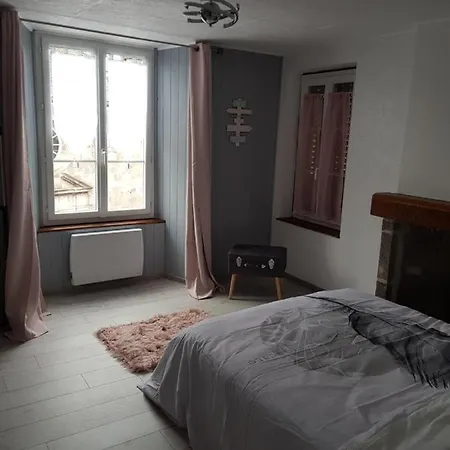 Joli A Murat Proche Du Lioran Cantal